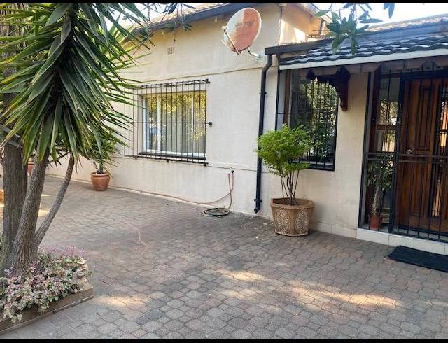 4 BEDROOM HOUSE FOR SALE IN PRIMROSE